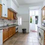 Graca Palace With Private Pool Garden Апартаменти