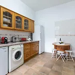 Апартаменти Graca Palace With Private Pool Garden Лісабон