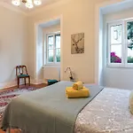 Graca Palace With Private Pool Garden Апартаменти